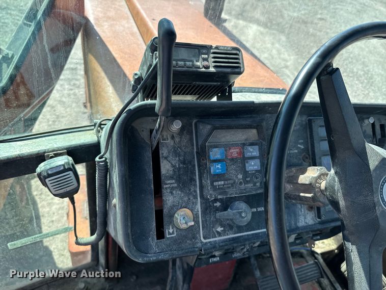 image for item ND9081 1981 International 1086 tractor