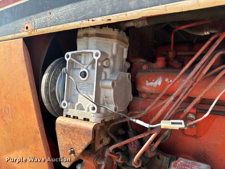 image for item ND9081 1981 International 1086 tractor