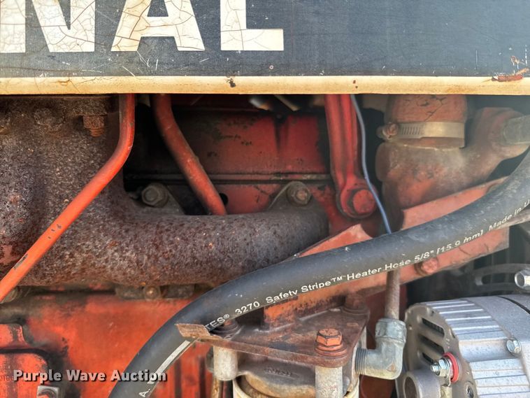 image for item ND9081 1981 International 1086 tractor