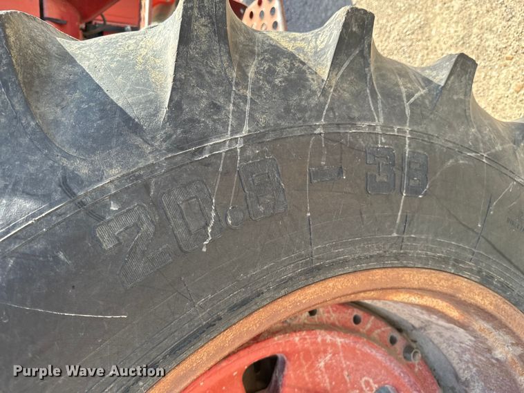 image for item ND9081 1981 International 1086 tractor