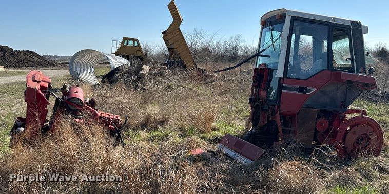 image for item ND9081 1981 International 1086 tractor