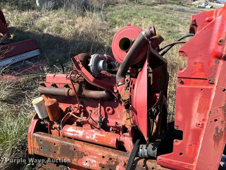 image for item ND9081 1981 International 1086 tractor