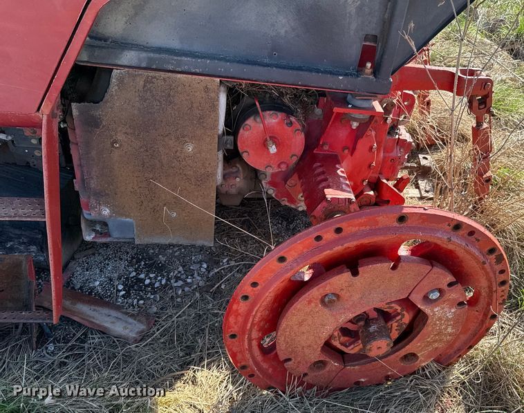 image for item ND9081 1981 International 1086 tractor