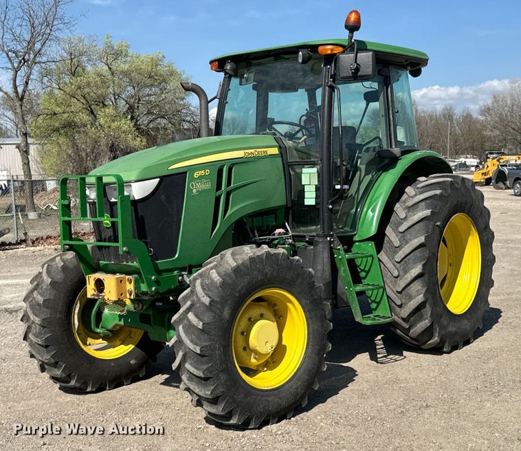 image for item ND9082 2015 John Deere 6115D MFWD tractor