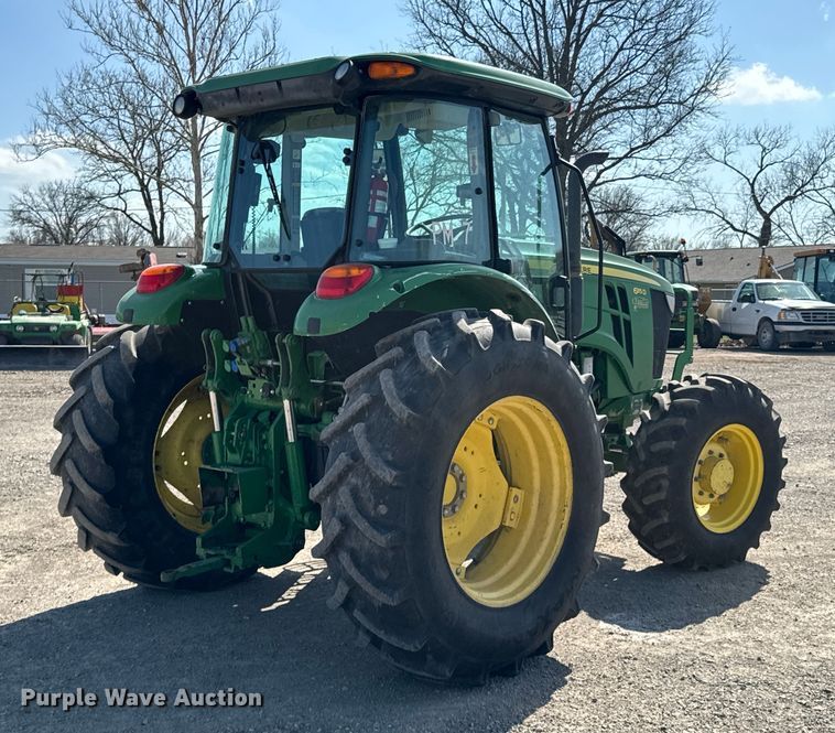 image for item ND9082 2015 John Deere 6115D MFWD tractor