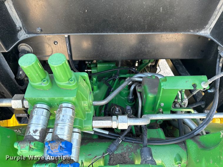 image for item ND9082 2015 John Deere 6115D MFWD tractor