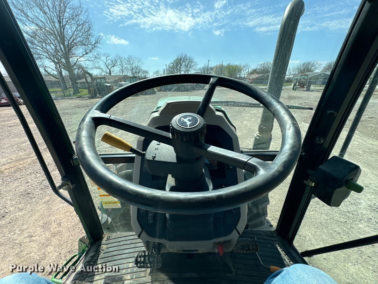 image for item ND9082 2015 John Deere 6115D MFWD tractor