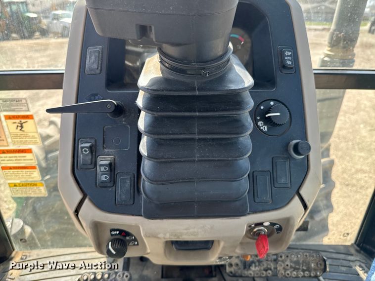 image for item ND9082 2015 John Deere 6115D MFWD tractor