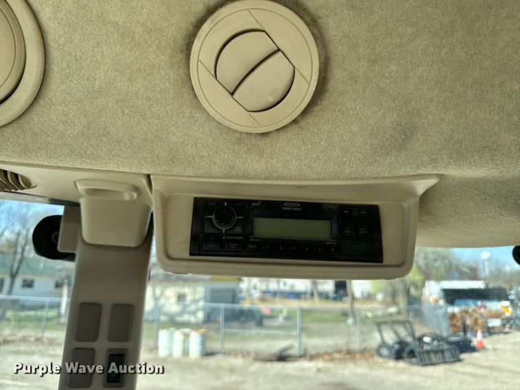 image for item ND9082 2015 John Deere 6115D MFWD tractor