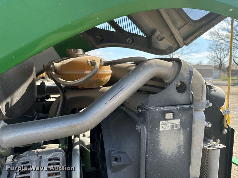 image for item ND9082 2015 John Deere 6115D MFWD tractor