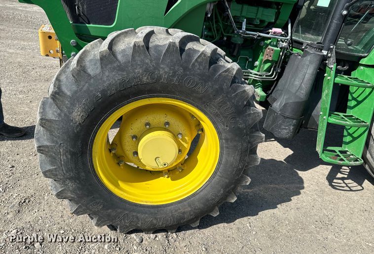 image for item ND9082 2015 John Deere 6115D MFWD tractor