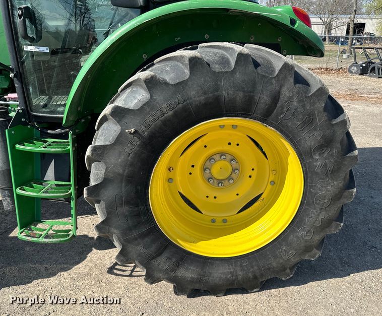 image for item ND9082 2015 John Deere 6115D MFWD tractor