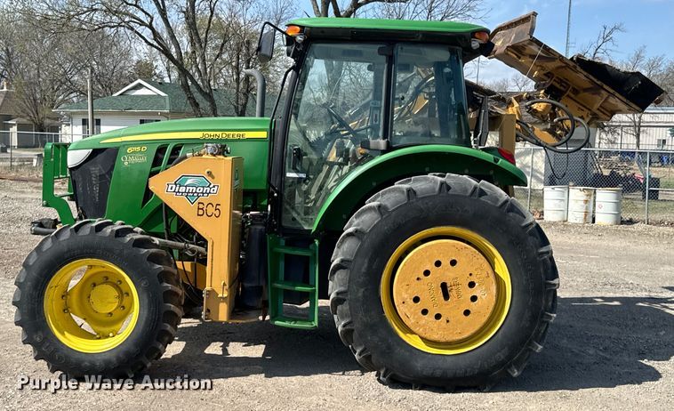 image for item ND9083 2015 John Deere 6115D MFWD tractor