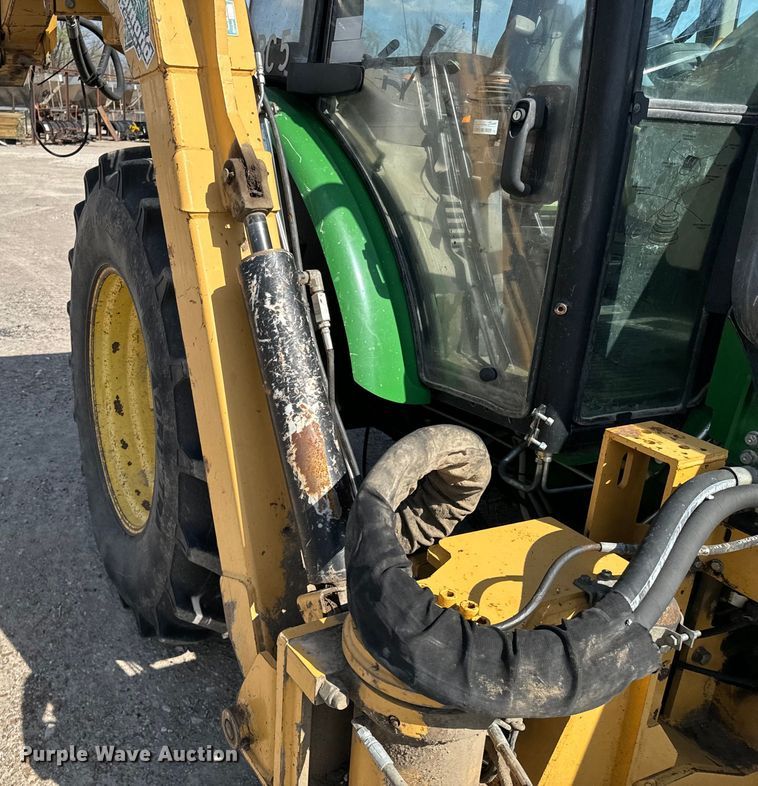 image for item ND9083 2015 John Deere 6115D MFWD tractor