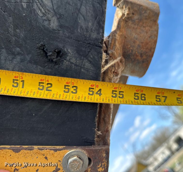 image for item ND9083 2015 John Deere 6115D MFWD tractor