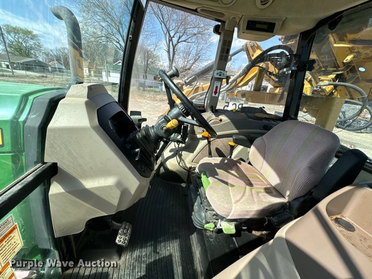 image for item ND9083 2015 John Deere 6115D MFWD tractor