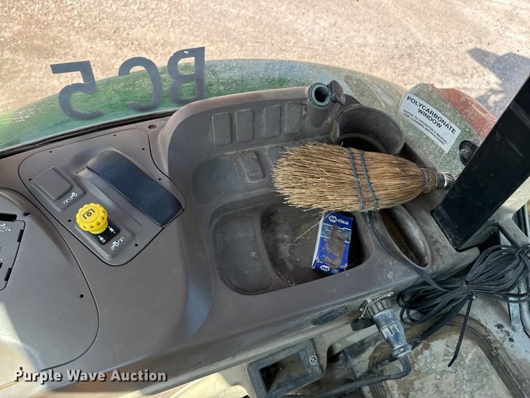 image for item ND9083 2015 John Deere 6115D MFWD tractor