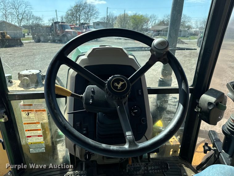 image for item ND9083 2015 John Deere 6115D MFWD tractor