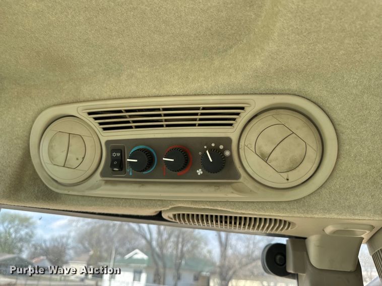 image for item ND9083 2015 John Deere 6115D MFWD tractor