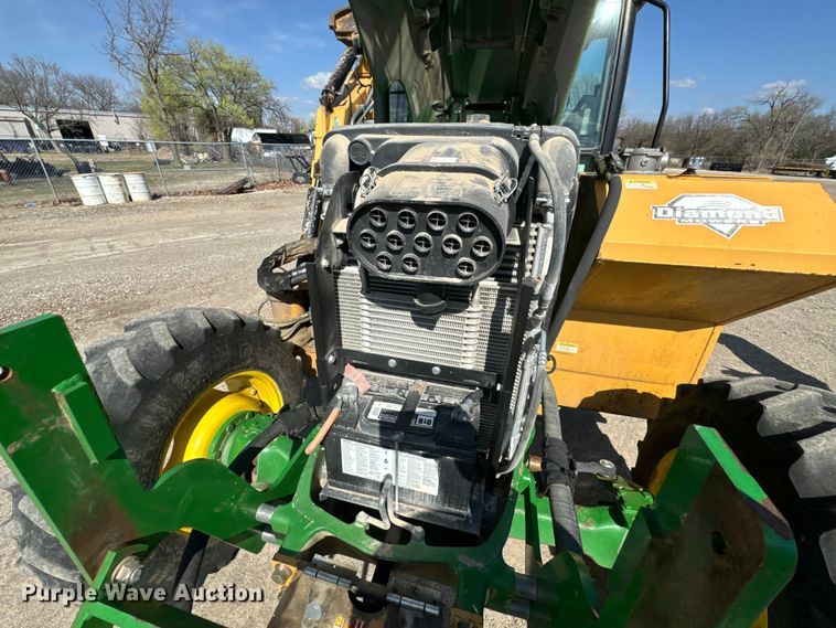 image for item ND9083 2015 John Deere 6115D MFWD tractor