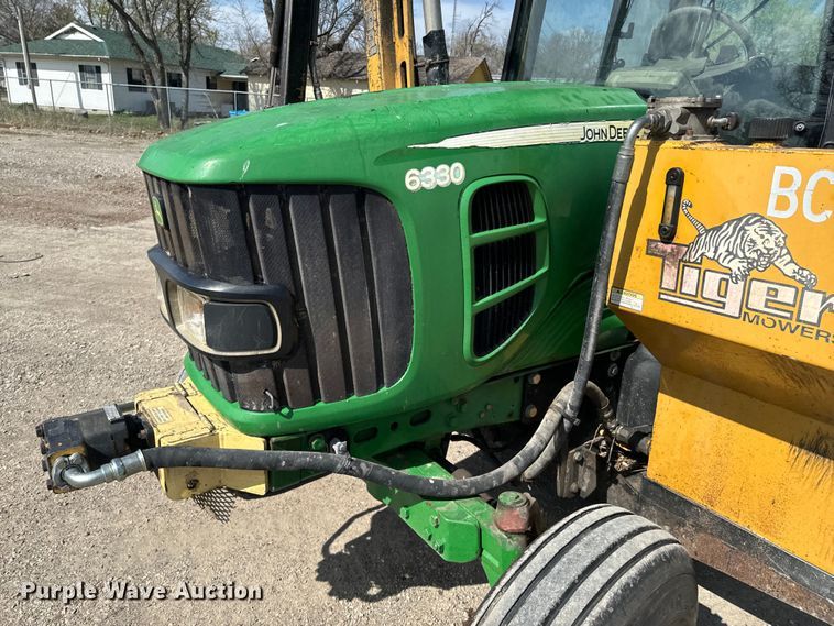 image for item ND9084 2010 John Deere 6330 tractor