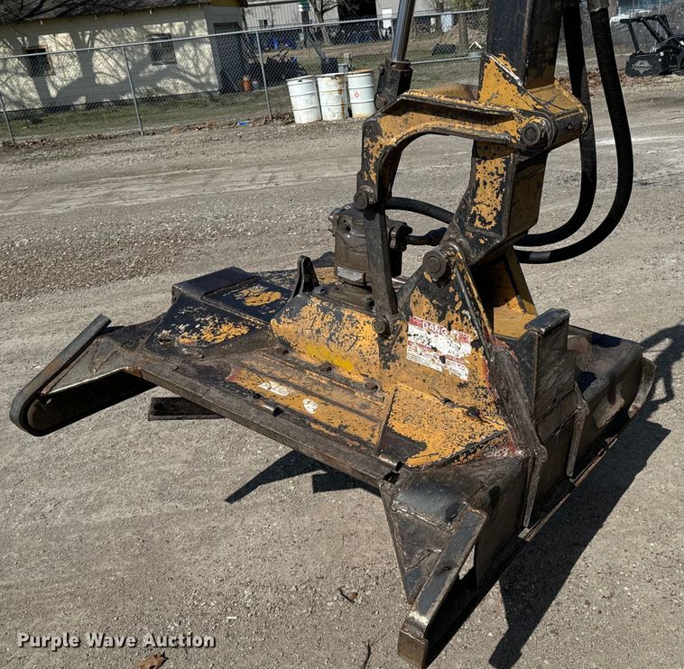 image for item ND9084 2010 John Deere 6330 tractor