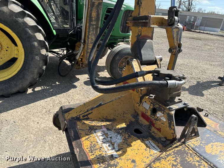 image for item ND9084 2010 John Deere 6330 tractor