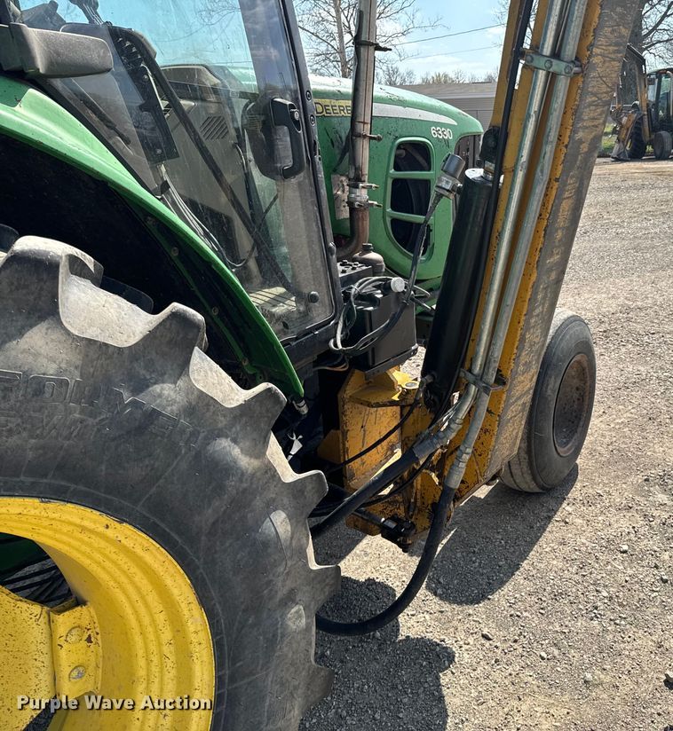 image for item ND9084 2010 John Deere 6330 tractor