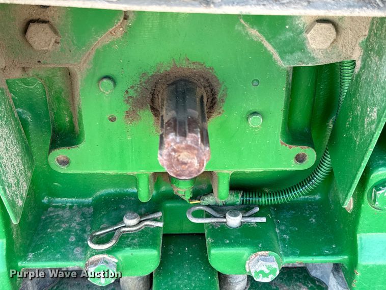 image for item ND9084 2010 John Deere 6330 tractor