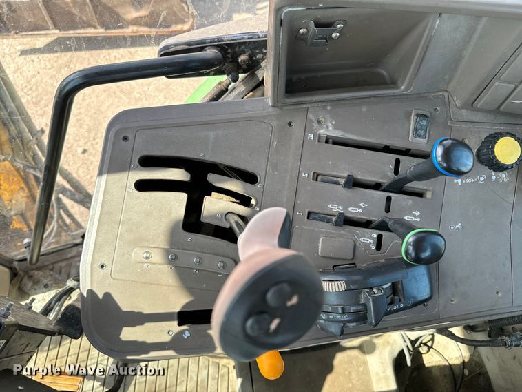 image for item ND9084 2010 John Deere 6330 tractor