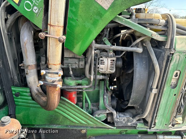 image for item ND9084 2010 John Deere 6330 tractor