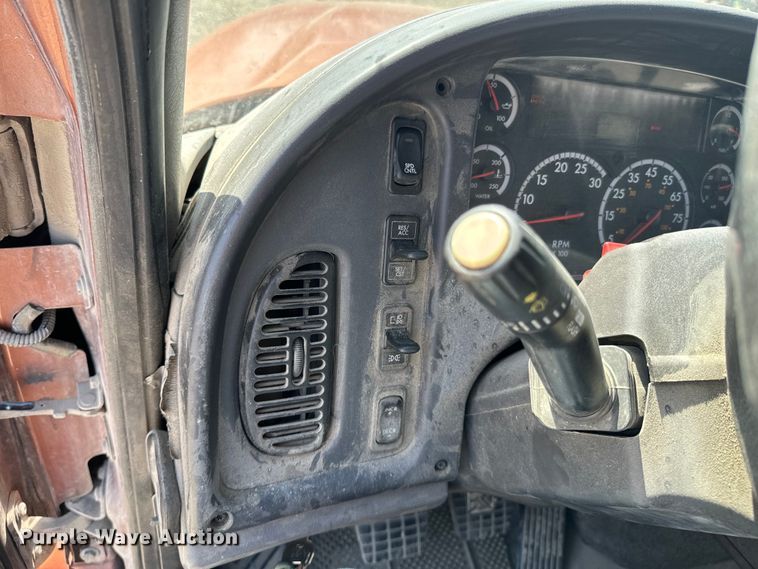 image for item ND9085 2011 Freightliner M2 dump truck