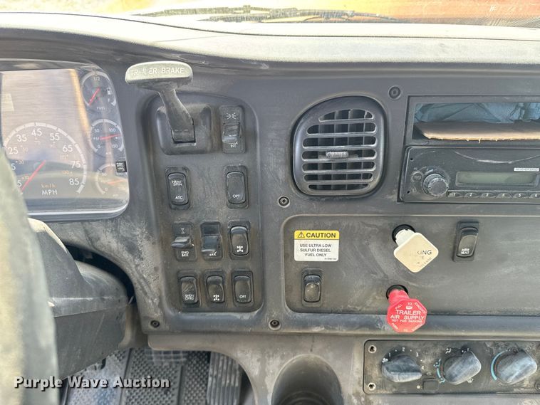 image for item ND9085 2011 Freightliner M2 dump truck