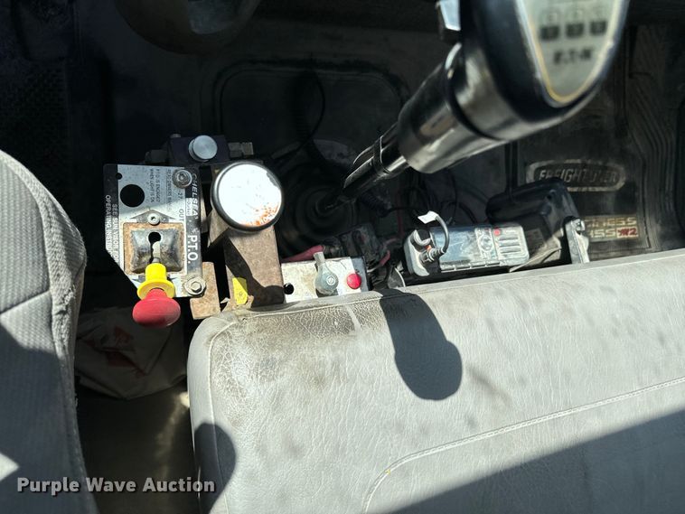 image for item ND9085 2011 Freightliner M2 dump truck