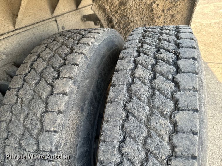 image for item ND9085 2011 Freightliner M2 dump truck