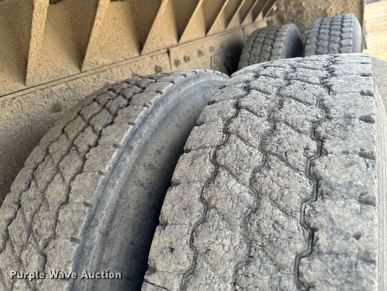 image for item ND9085 2011 Freightliner M2 dump truck