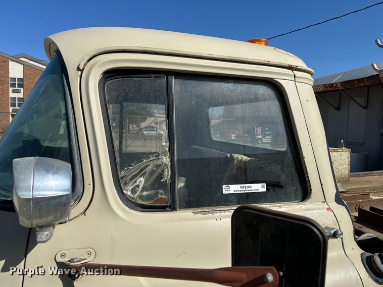 image for item NF9502 1957 Chevrolet  6400 winch truck