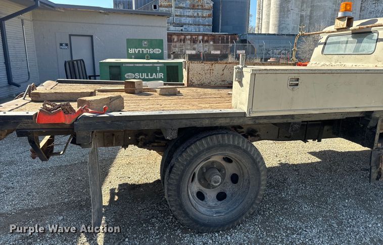 image for item NF9502 1957 Chevrolet  6400 winch truck