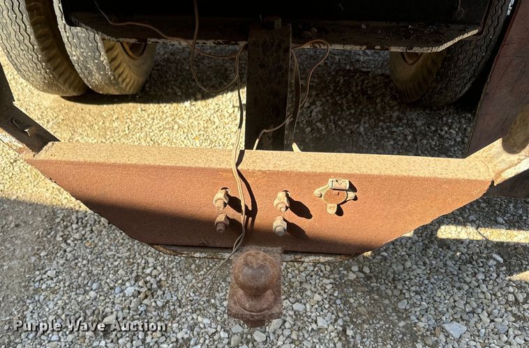 image for item NF9502 1957 Chevrolet  6400 winch truck