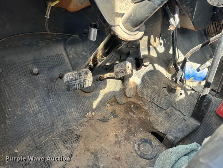 image for item NF9502 1957 Chevrolet  6400 winch truck