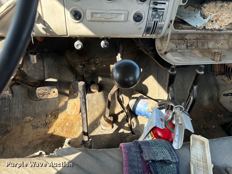 image for item NF9502 1957 Chevrolet  6400 winch truck