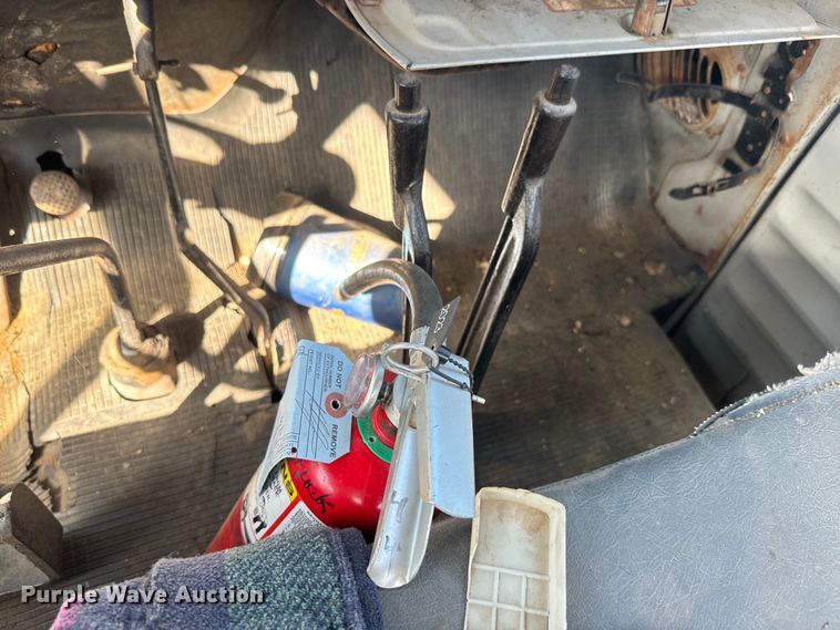 image for item NF9502 1957 Chevrolet  6400 winch truck