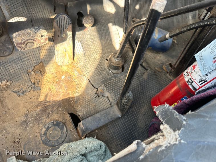 image for item NF9502 1957 Chevrolet  6400 winch truck