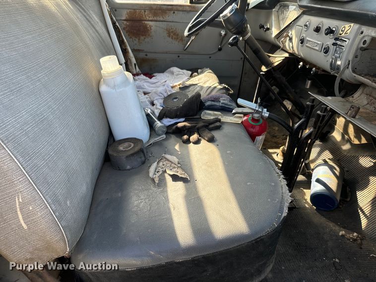 image for item NF9502 1957 Chevrolet  6400 winch truck