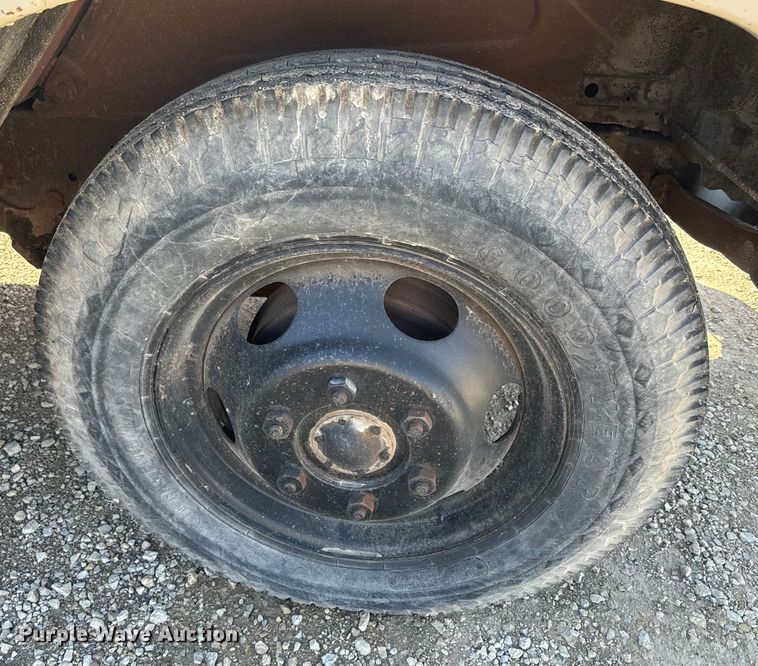 image for item NF9502 1957 Chevrolet  6400 winch truck