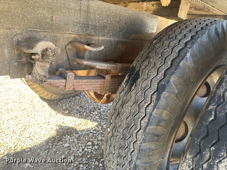 image for item NF9502 1957 Chevrolet  6400 winch truck