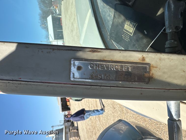 image for item NF9502 1957 Chevrolet  6400 winch truck