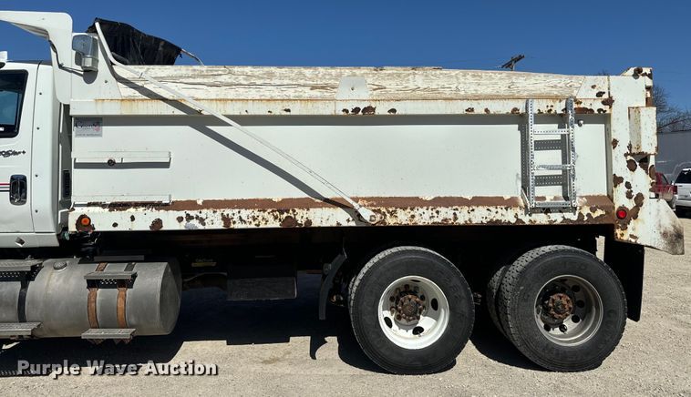 image for item NF9503 2013 International  ProStar+ dump truck