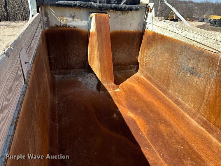 image for item NF9503 2013 International  ProStar+ dump truck