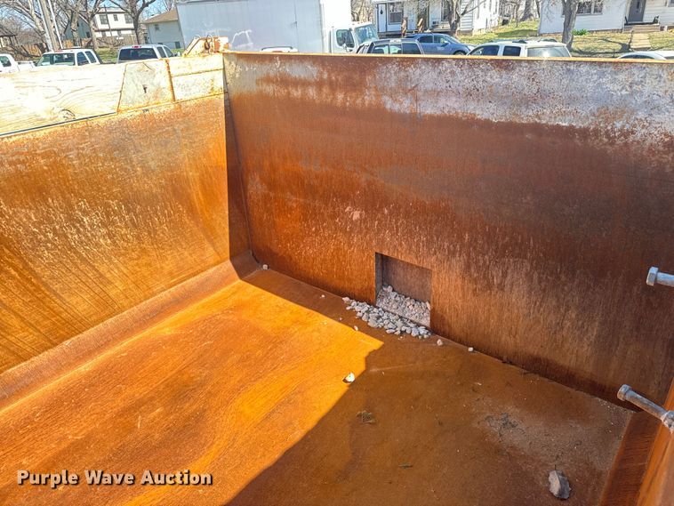 image for item NF9503 2013 International  ProStar+ dump truck